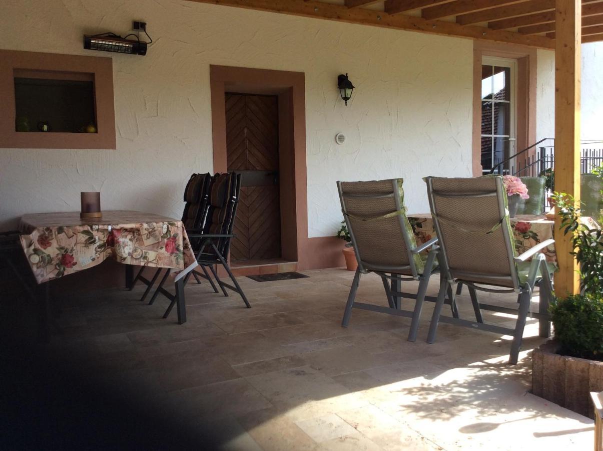 Pension Schmitz Serrig Екстериор снимка